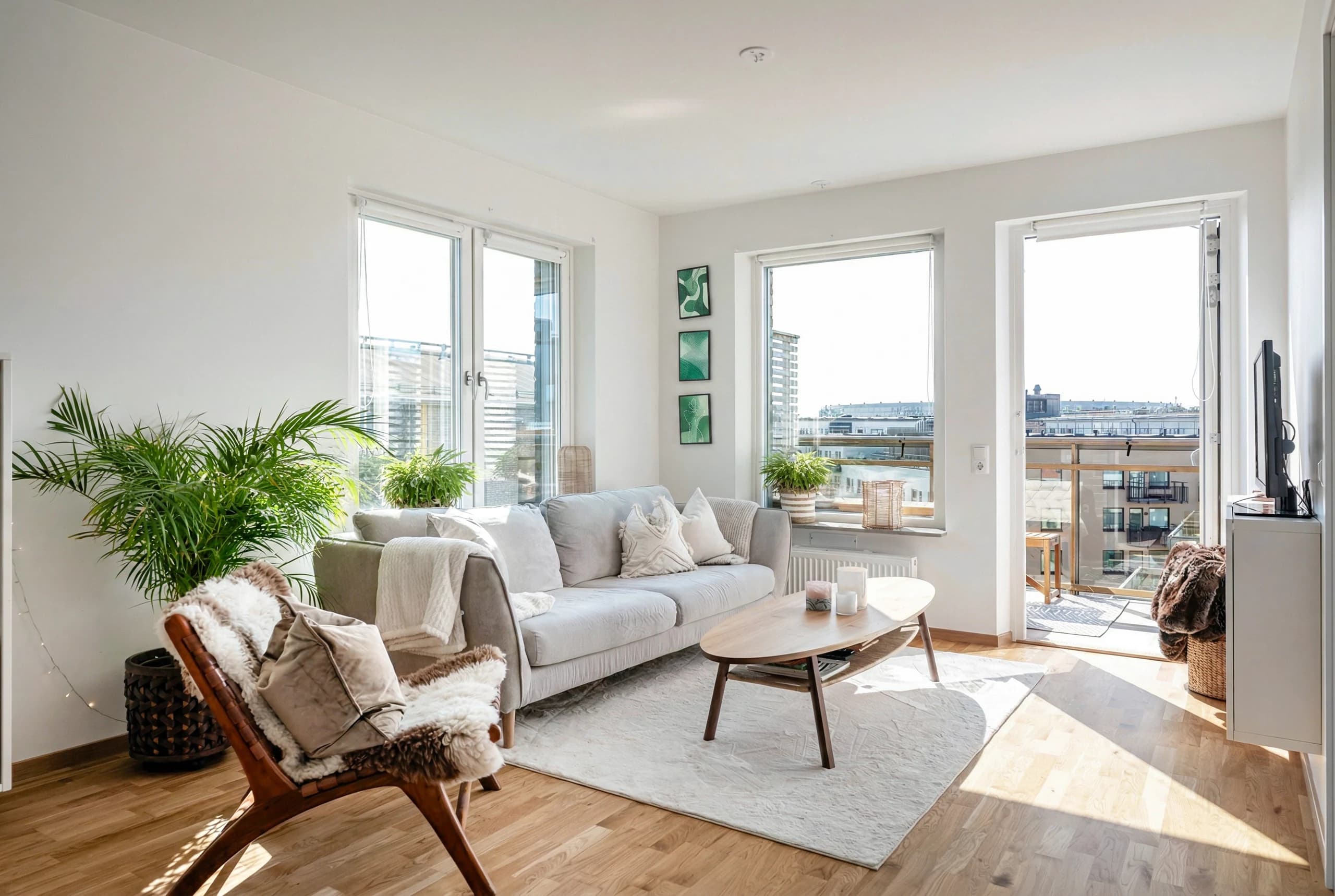 Ljus och unik hörnlägenhet högst upp!